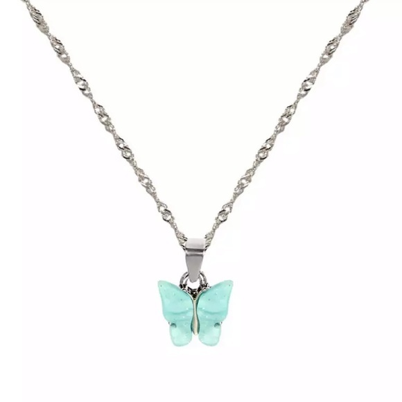 3/$30 🦋 Butterfly Charm Necklace - Picture 15 of 16